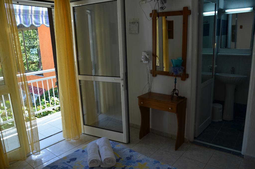 Chrisi Akti Hotel Скала Потамияс Стая снимка
